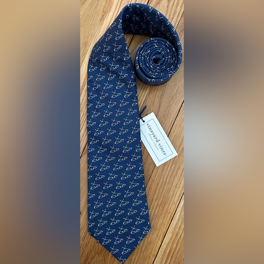 Vineyard Vines Custom Collection The Study 100% Silk Tie Made in USA